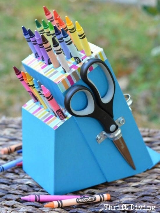 Convierta un viejo bloque de cuchillos en un soporte para crayones casero Thrift Diving Blog